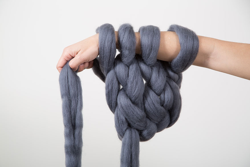 What means arm knitting?
