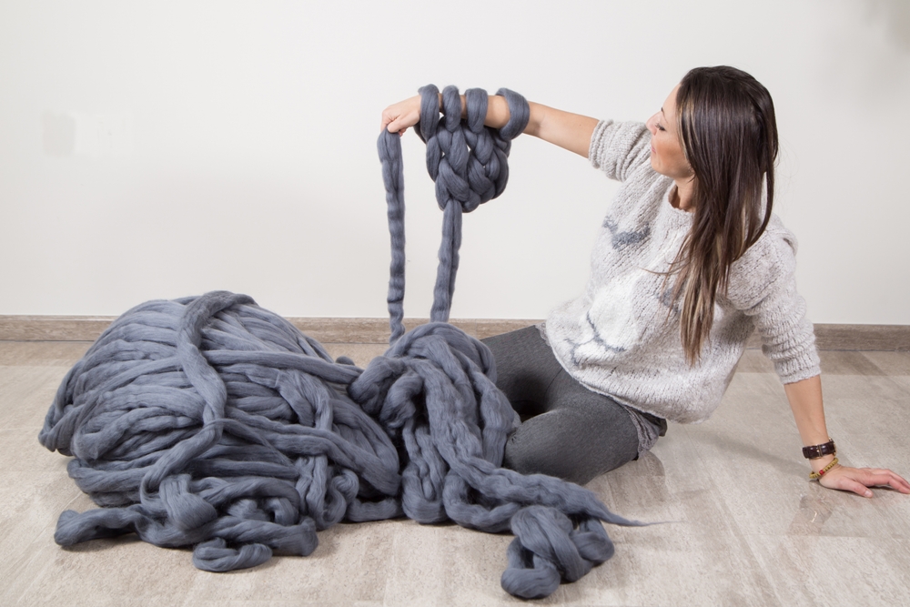 vs arm knitting yarn